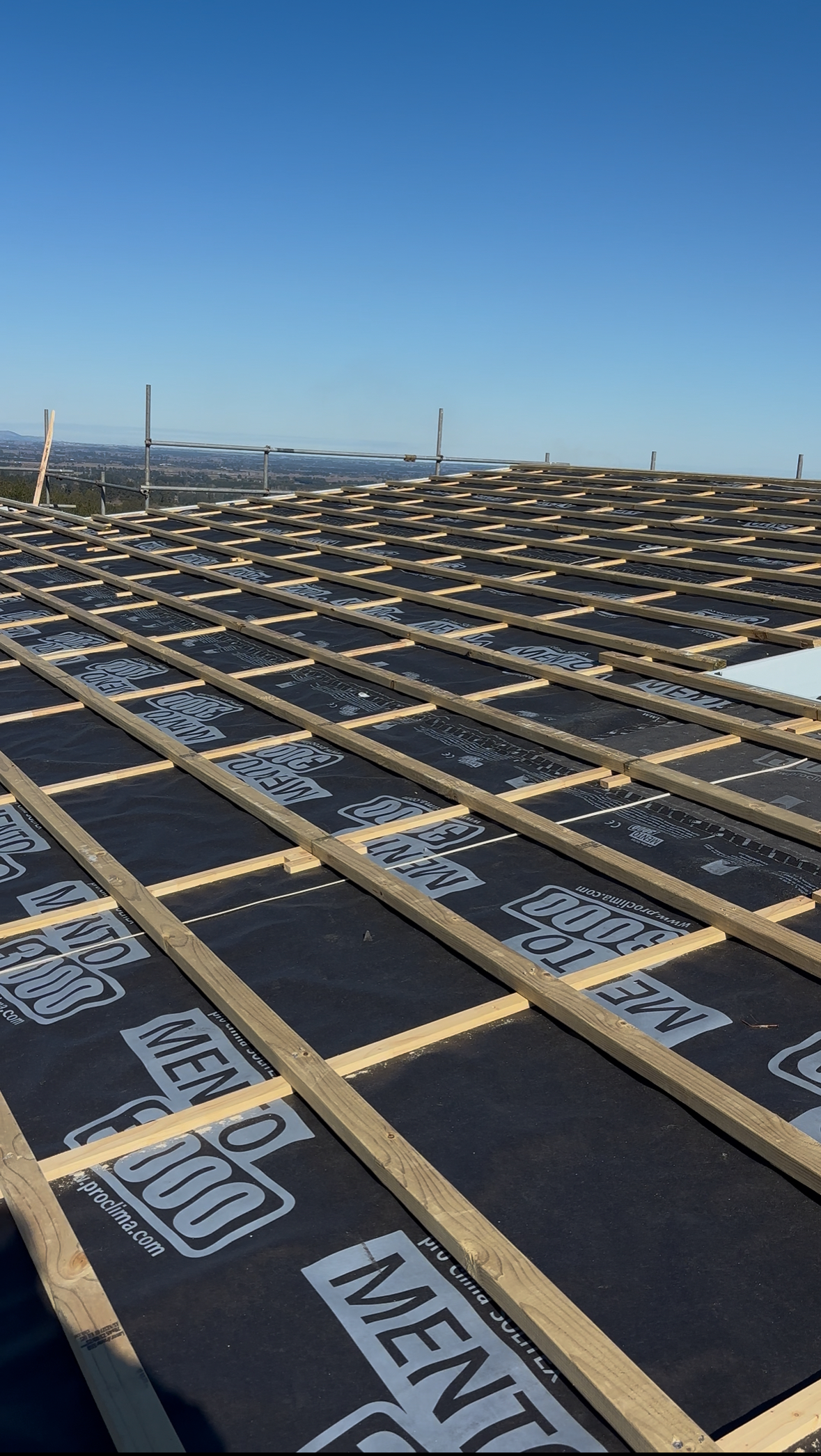 A High performance roof structure assembly.